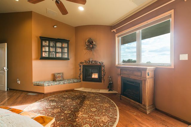 51 Rock Ridge Drive NE, Albuquerque, NM 87122