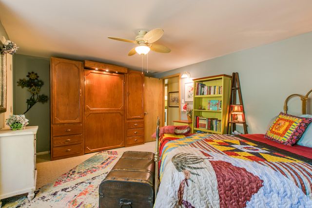 51 Rock Ridge Drive NE, Albuquerque, NM 87122