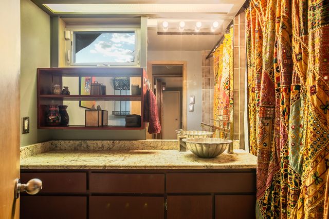 51 Rock Ridge Drive NE, Albuquerque, NM 87122