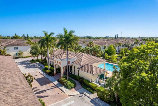 259 SW 7TH Street, Pompano Beach, FL 33060