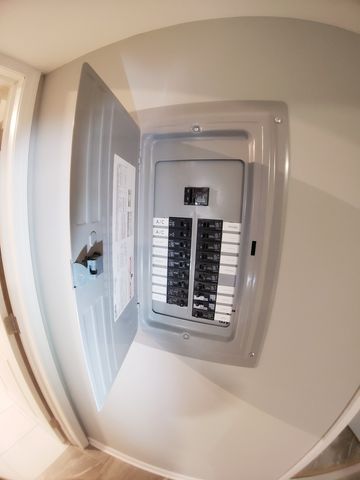 5134 W Henderson Street G, Chicago, IL 60641