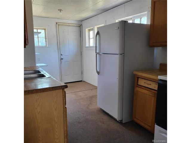 256 S 2nd Ave, Brighton, CO 80601