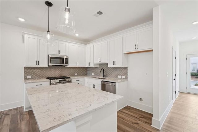 1577 Driggs NW Drive, Atlanta, GA 30318