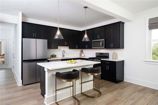 1577 Driggs NW Drive, Atlanta, GA 30318