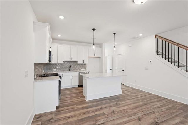 1577 Driggs NW Drive, Atlanta, GA 30318