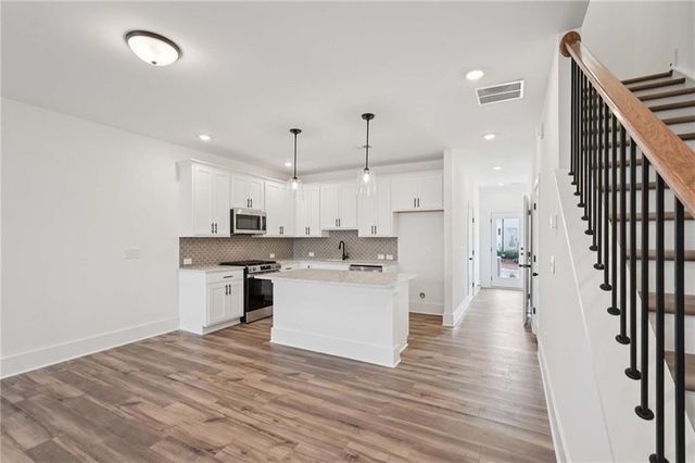 1577 Driggs NW Drive, Atlanta, GA 30318