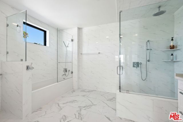 137 N Doheny Drive 1, West Hollywood, CA 90048