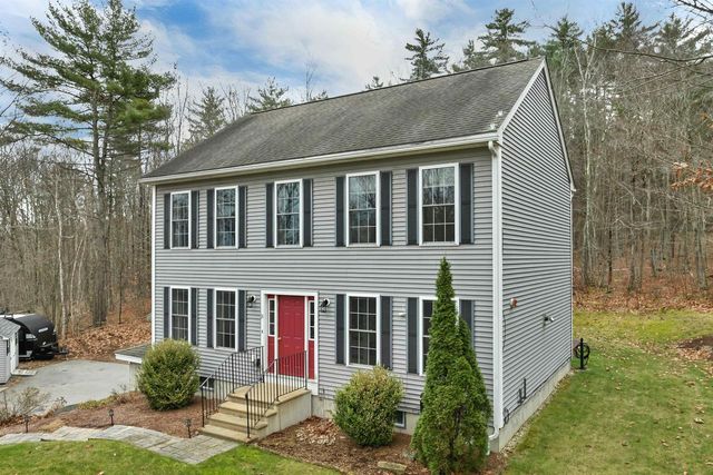 31 Canterbury Crossing, Northfield, NH 03276