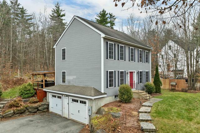 31 Canterbury Crossing, Northfield, NH 03276
