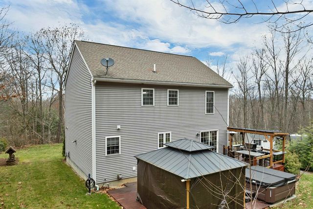 31 Canterbury Crossing, Northfield, NH 03276