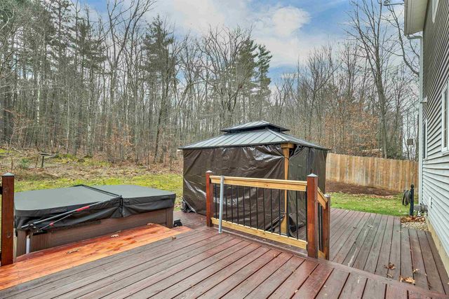 31 Canterbury Crossing, Northfield, NH 03276