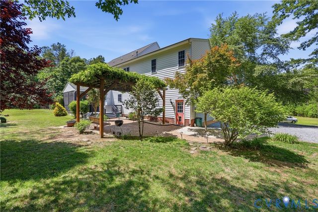13155 Greenwood Creek Dr, Ashland, VA 23005