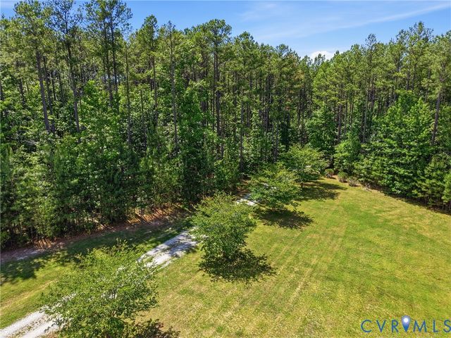 13155 Greenwood Creek Dr, Ashland, VA 23005