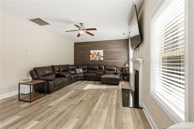 183 Coopers Creek Avenue, Spring Lake, NC 28390