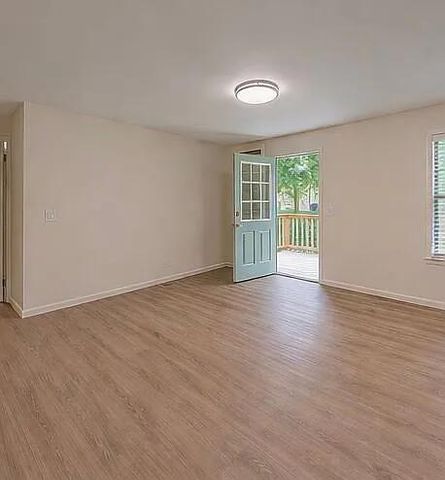 1068 Beaverdale Road NE, Dalton, GA 30721