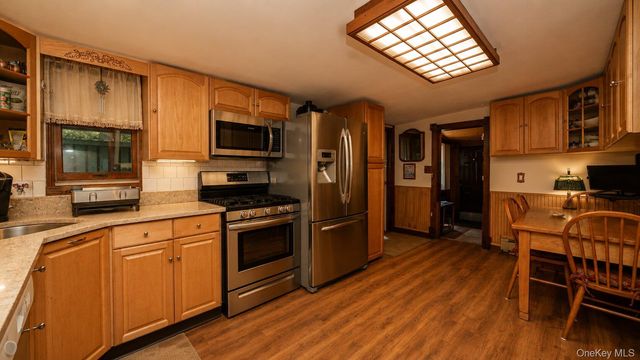 16 Yaphank Middle Island Road, Middle Island, NY 11953
