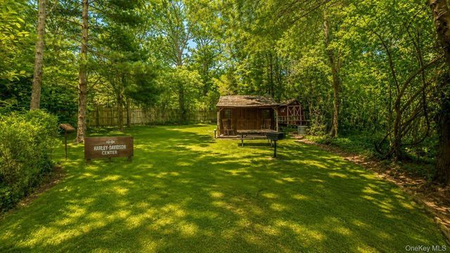 16 Yaphank Middle Island Road, Middle Island, NY 11953