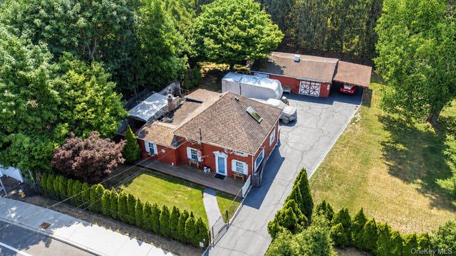 16 Yaphank Middle Island Road, Middle Island, NY 11953