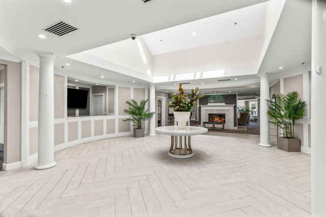 7 Par Three Court, Mashpee, MA 02649