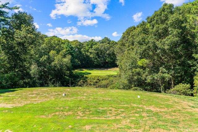 7 Par Three Court, Mashpee, MA 02649