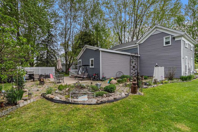 4646 Howland Road, Almont, MI 48003