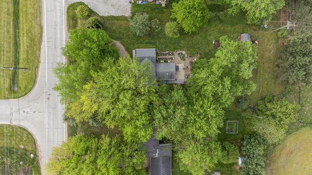 4646 Howland Road, Almont, MI 48003