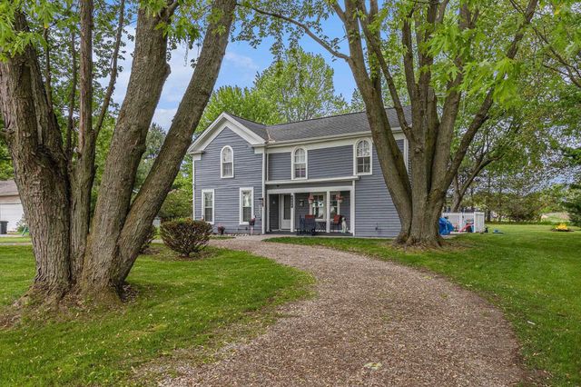 4646 Howland Road, Almont, MI 48003