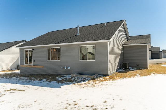1830 Brandt Drive NE, Byron, MN 55920