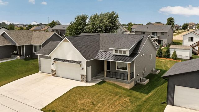 1830 Brandt Drive NE, Byron, MN 55920