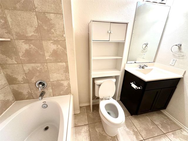 1934 Acorn Glen Trail, Fresno, TX 77545