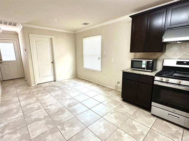 1934 Acorn Glen Trail, Fresno, TX 77545