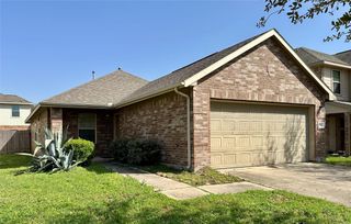 1934 Acorn Glen Trail, Fresno, TX 77545