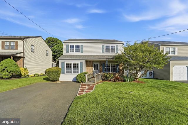 305 ROESCH AVE, Oreland, PA 19075