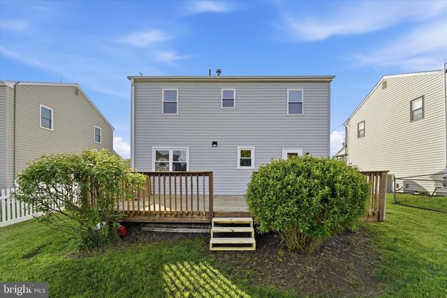 305 ROESCH AVE, Oreland, PA 19075