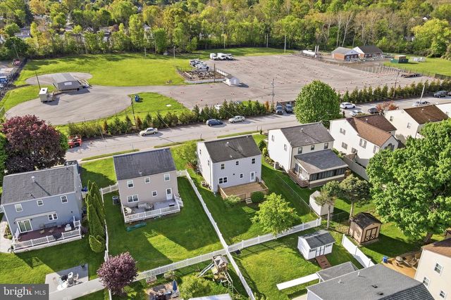 305 ROESCH AVE, Oreland, PA 19075