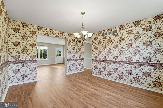305 ROESCH AVE, Oreland, PA 19075