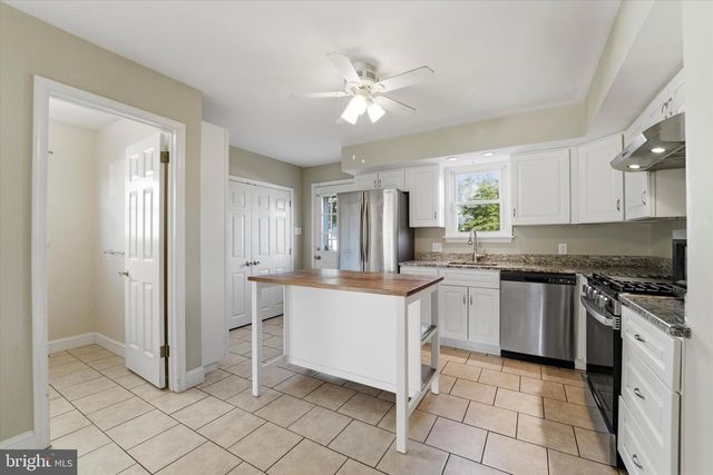 305 ROESCH AVE, Oreland, PA 19075