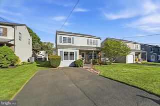 305 ROESCH AVE, Oreland, PA 19075