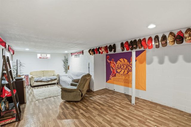 1620 Delwood Avenue, Wyoming, MI 49509