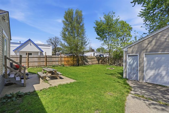 1620 Delwood Avenue, Wyoming, MI 49509