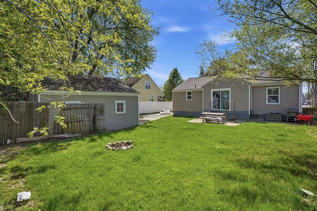 1620 Delwood Avenue, Wyoming, MI 49509