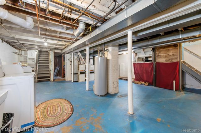 475 W Breckenridge Street, Ferndale, MI 48220