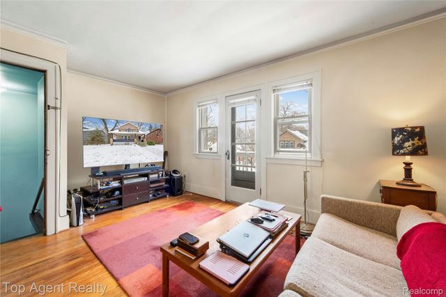 475 W Breckenridge Street, Ferndale, MI 48220