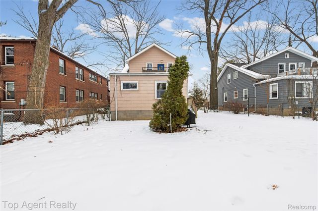 475 W Breckenridge Street, Ferndale, MI 48220