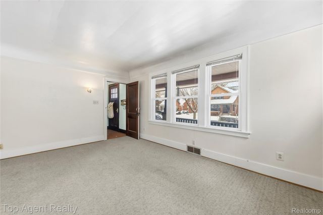 475 W Breckenridge Street, Ferndale, MI 48220