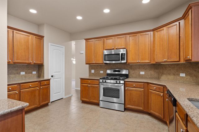 306 Tom Kite DR, Round Rock, TX 78664