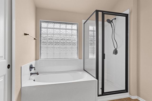 306 Tom Kite DR, Round Rock, TX 78664