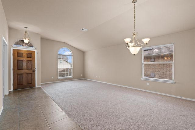 306 Tom Kite DR, Round Rock, TX 78664