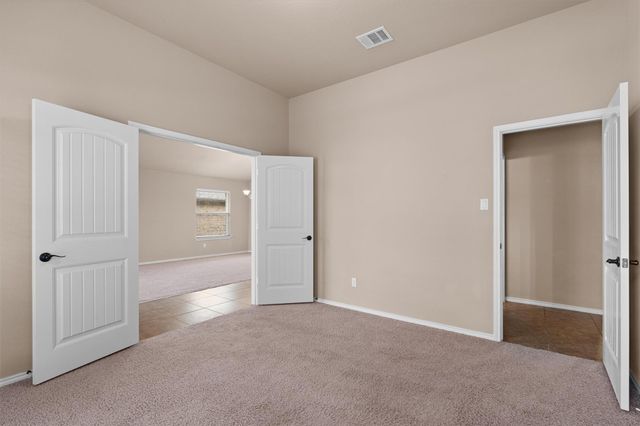 306 Tom Kite DR, Round Rock, TX 78664