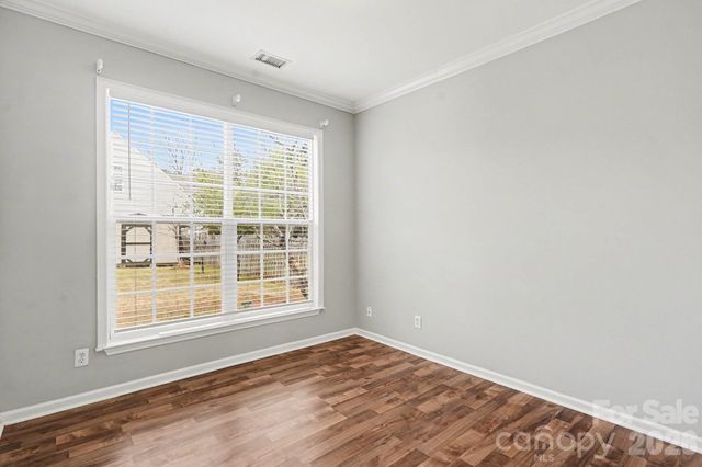 8727 Fieldcroft Drive, Charlotte, NC 28277